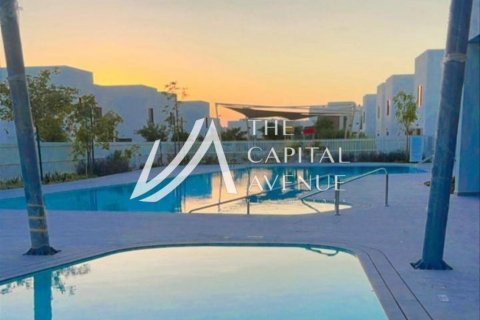Townhouse on the Yas Island, Abu Dhabi, UAE 2 bedrooms, 125 sq.m. № 605047 - photo 3