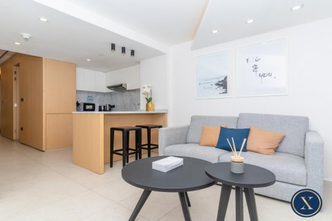 Apartment in Palm Jumeirah, Dubai, UAE 1 room, 63 sq.m. № 628003 - photo 3