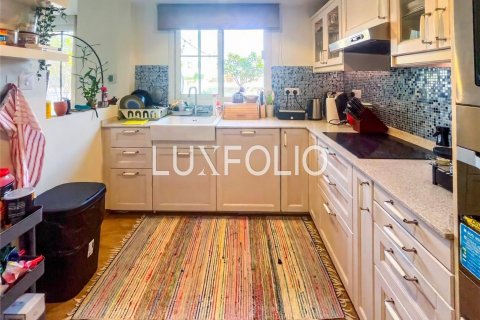 Villa sa The Springs, Dubai, UAE 2 silid-tulugan, 251 sq.m. № 628006 - larawan 6