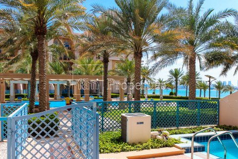Apartemen di Palm Jumeirah, Dubai, UEA 3 kamar tidur, 276.8 m2 nomor 575185 - foto 5