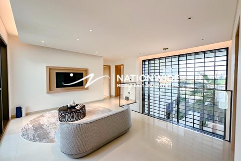 Villa in Abu Dhabi, UAE 4 bedrooms, 464 sq.m. № 588957 - photo 4