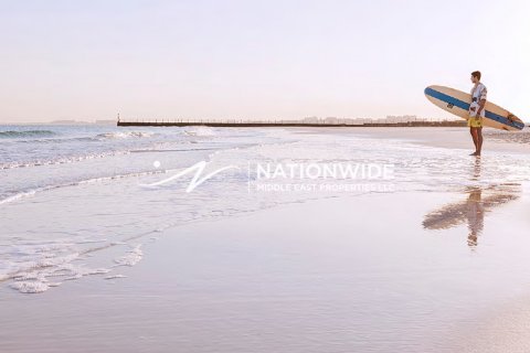 Abu Dhabi, UAE의 판매용 빌라 침실 4개, 545제곱미터 번호 588958 - 사진 13