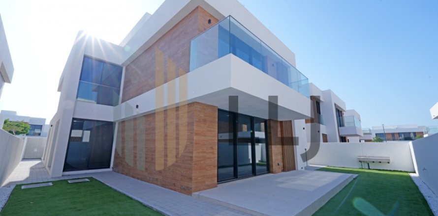 Willa na Saadiyat Island, Abu Dhabi, ZEA 4 sypialnie, 538 mkw. nr 569064