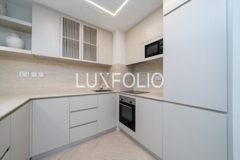 Apartment in Jumeirah Beach Residence, Dubai, UAE 1 room, 66 sq.m. № 627796 - photo 10