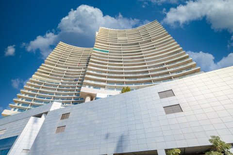 Apartment in Al Reem Island, Abu Dhabi, UAE 2 bedrooms, 121 sq.m. № 593894 - photo 17
