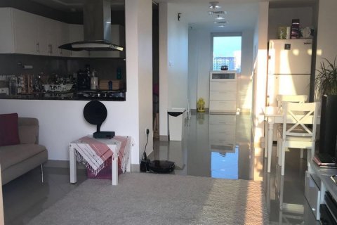 Apartment in Al Reem Island, Abu Dhabi, UAE 2 bedrooms, 121 sq.m. № 593894 - photo 8