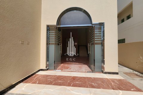 Vila di Al Bateen, Abu Dhabi, UEA 6 kamar tidur, 1800 m2 nomor 577281 - foto 1