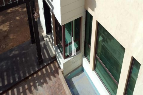 Vila di Al Bateen, Abu Dhabi, UEA 6 kamar tidur, 1800 m2 nomor 577281 - foto 10