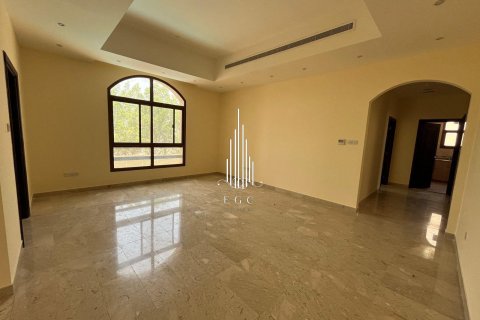阿联酋 Abu Dhabi Khalifa City 待租 : 5 卧, 434.7 平方米 , 编号577287 - 照片 6