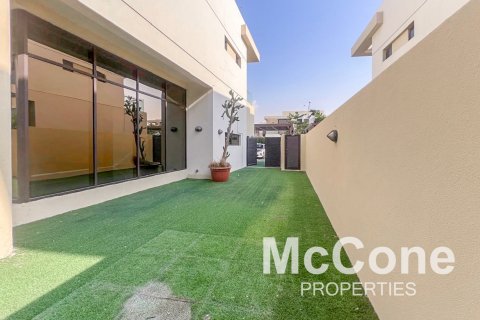 Řadový dům v DAMAC Hills (Akoya by DAMAC), Dubai, SAE 3 ložnice, 261.99 m² Č.: 586811 - fotografie 17