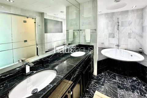 Penthouse in Dubai Marina, UAE 5 bedrooms, 714 sq.m. № 625651 - photo 20