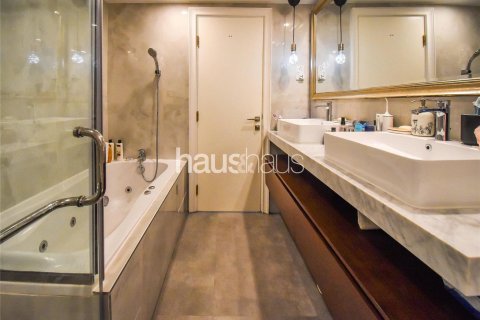 Apartment in Dubai Marina, Dubai, UAE 3 bedrooms, 218 sq.m. № 625649 - photo 9