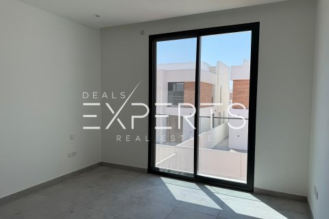 Vila na Saadiyat Island, Abu Dhabi, SAE 4 ložnice, 538.6 m² Č.: 590724 - fotografie 9