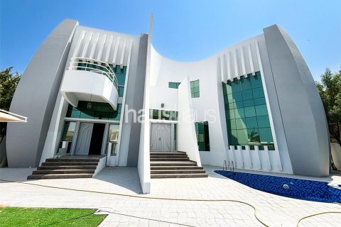 阿联酋 Dubai Umm Suqeim 待租 : 5 卧, 958 平方米 , 编号626571 - 照片 1