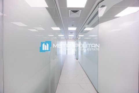 Office in Al Reem Island, Abu Dhabi, UAE 151.1 sq.m. № 610676 - photo 8