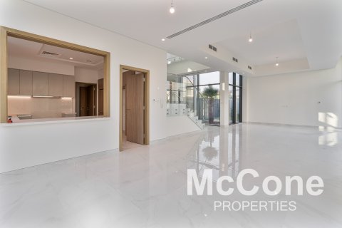 Vilë në Al Furjan, Dubai, Emiratet e Bashkuara Arabe 4 dhoma gjumi, 604.24 m2. № 587049 - Foto 2