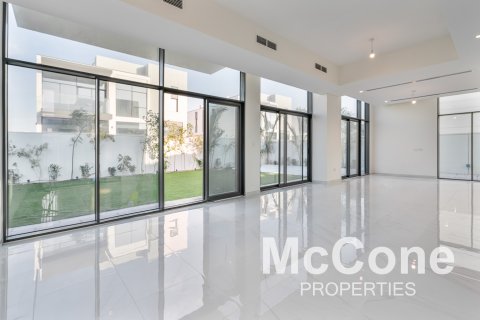 Vilë në Al Furjan, Dubai, Emiratet e Bashkuara Arabe 4 dhoma gjumi, 604.24 m2. № 587049 - Foto 4