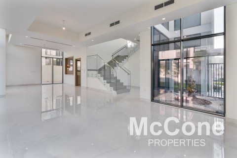 Vilë në Al Furjan, Dubai, Emiratet e Bashkuara Arabe 4 dhoma gjumi, 604.24 m2. № 587049 - Foto 5