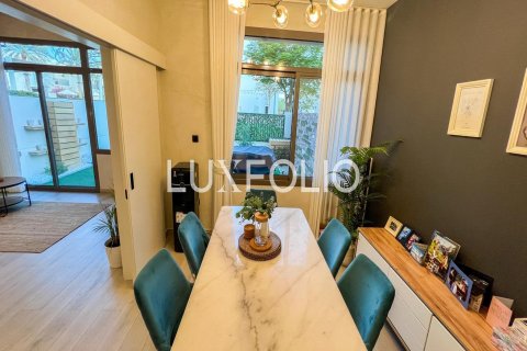 Řadový dům v Town Square, Dubai, SAE 4 ložnice, 196 m² Č.: 627629 - fotografie 11