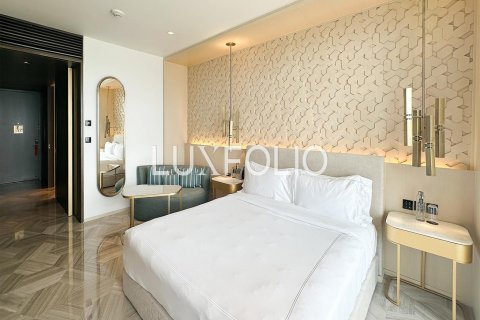 Apartment in Palm Jumeirah, Dubai, UAE 1 room, 58 sq.m. № 627626 - photo 11
