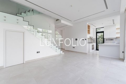 Townhouse in Jumeirah Golf Estates, Dubai, UAE 4 bedrooms, 322 sq.m. № 627631 - photo 9