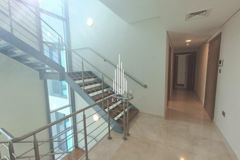Al Reem Island, Abu Dhabi, UAE의 판매용 빌라 침실 3개, 422.5제곱미터 번호 550366 - 사진 3