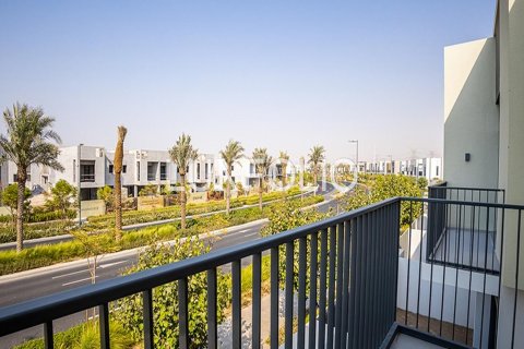 Townhouse in Arabian Ranches 3, Dubai, UAE 3 bedrooms, 180 sq.m. № 628015 - photo 9