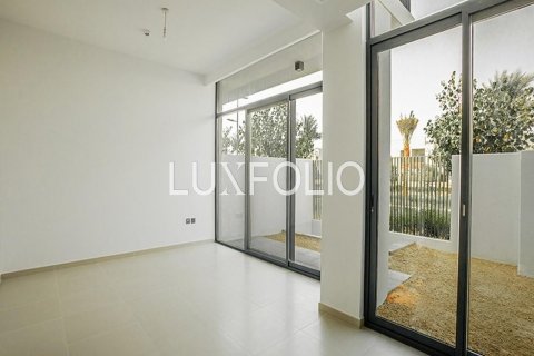 Townhouse in Arabian Ranches 3, Dubai, UAE 3 bedrooms, 180 sq.m. № 628015 - photo 3