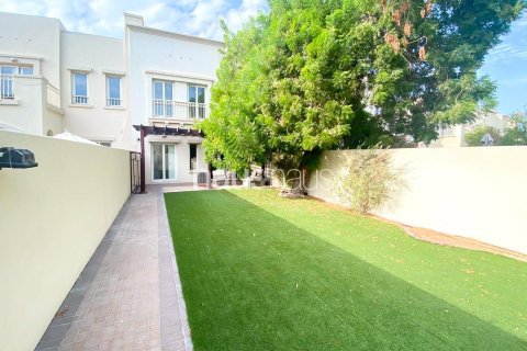Villa in The Springs, Dubai, UAE 2 bedrooms, 152 sq.m. № 626336 - photo 1