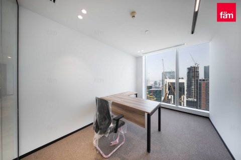 Office in Business Bay, Dubai, UAE 551.3 sq.m. № 610365 - photo 8