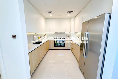 Villa te koop in Abu Dhabi, VAE 4 slaapkamers, 464 vr.m., nr 612789 - foto 4